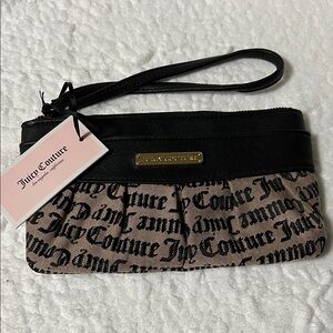 NWT Juicy Couture Black and Cream Logo Wristlet